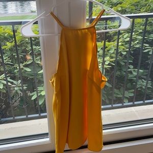 classy yellow tank, perfect for spring and summer.